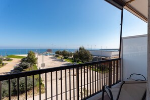 Property grounds - Wanderlust by MONHOLIDAY (Monopoli)