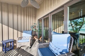 Terrace/patio - 🌴 Gulf-Front Paradise Awaits in Indian Shores! 🌊 (Indian Shores)