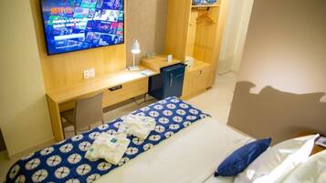 Deluxe-Doppelzimmer | Zimmersafe, Schreibtisch, laptopgeeigneter Arbeitsplatz