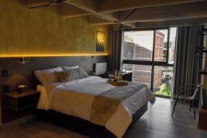 Suite (401) | Minibar, escritorio, espacio para trabajar con un portátil