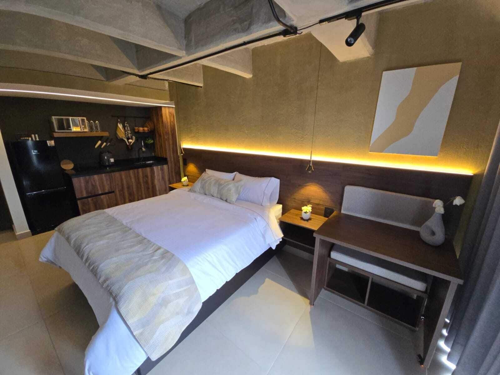 Suite (501) | Minibar, desk, laptop workspace, blackout drapes