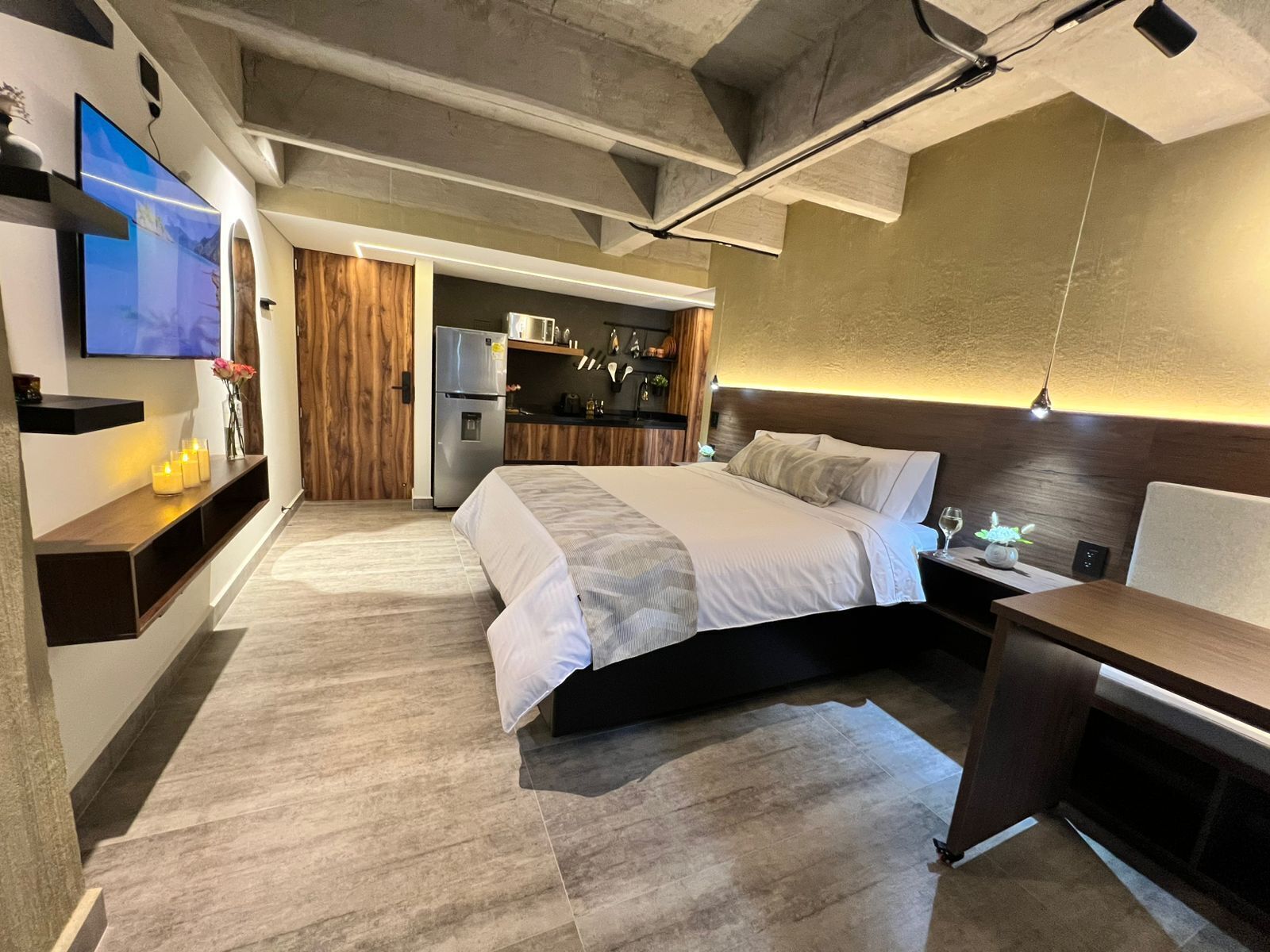 Suite (201) | Minibar, desk, laptop workspace, blackout drapes