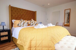 3 bedrooms, individually decorated, individually furnished, free WiFi