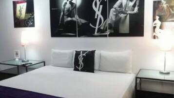 Classic Room | Desk, free WiFi