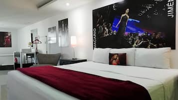 Classic Room | Desk, free WiFi