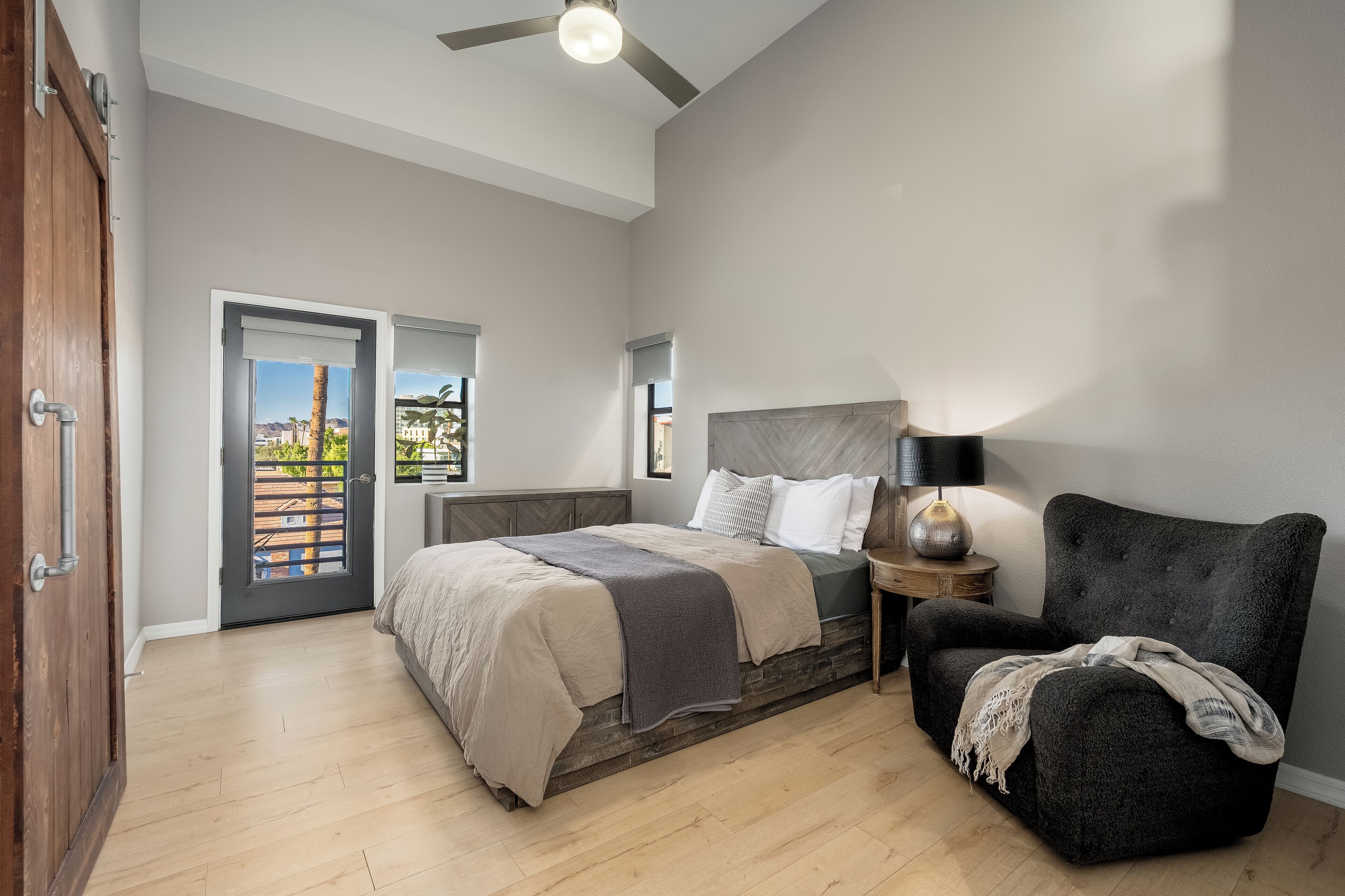 3 bedrooms, desk, free WiFi, bed sheets