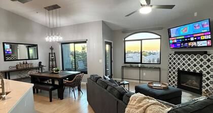 NEWLY LISTED 3BR, 3BA Condo! Pool/Spa & sunset views from 3 private balconies!!