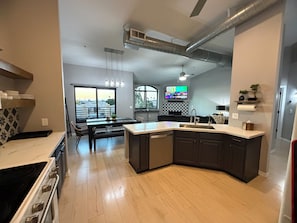 Interior - NEWLY LISTED 3BR, 3BA Condo! Pool/Spa & sunset views from 3 private balconies!! (Phoenix)