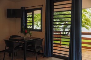 Bungalow, Balcony, Sea View | Interior detail - Teahupo'o Wave Lodge (Taiarapu-Ouest)