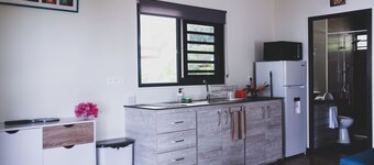 테아후포 웨이브 로지