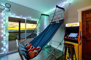 Spielezimmer