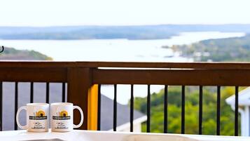 Tina de hidromasaje al aire libre