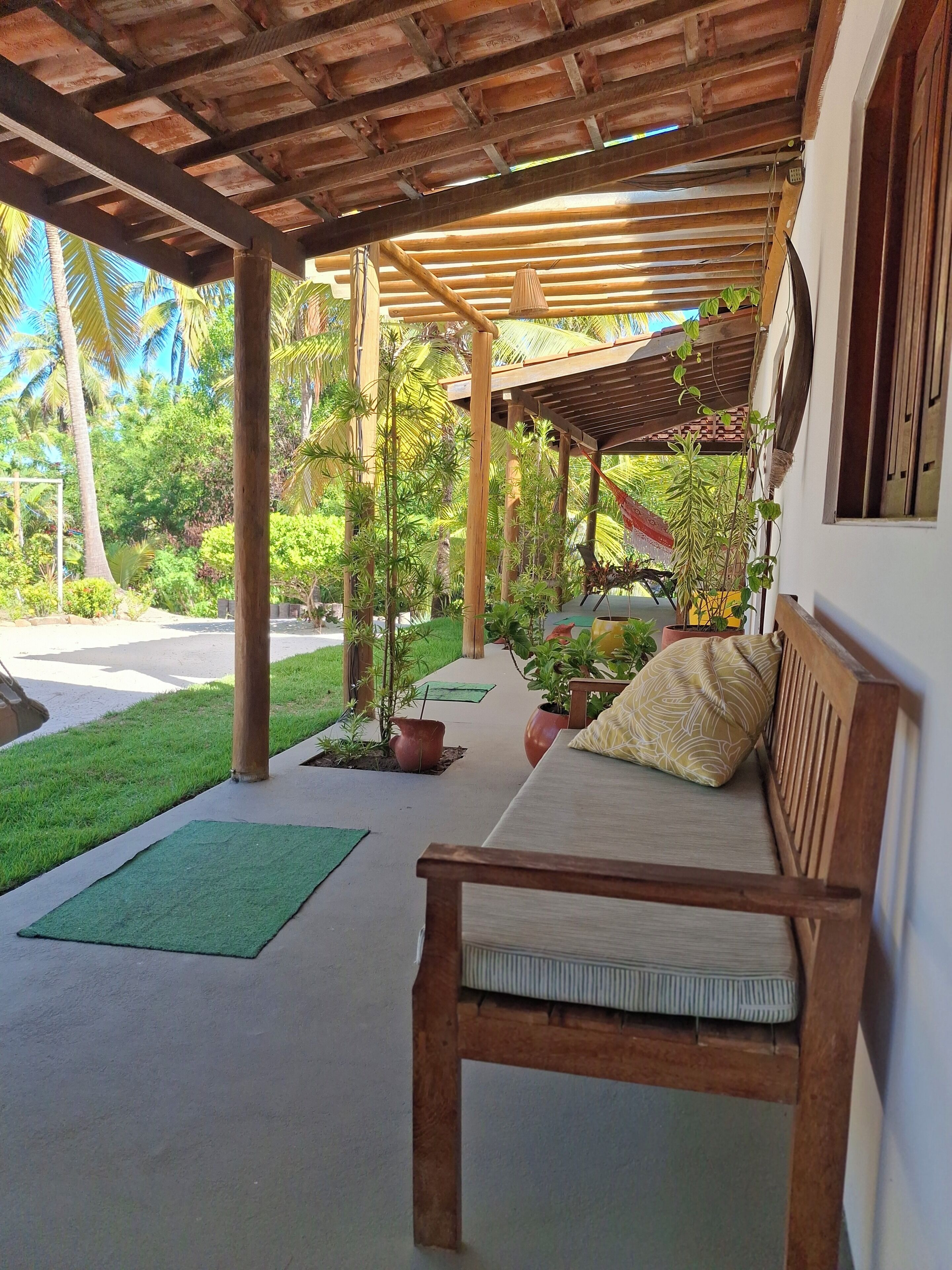 Suíte 1 com varanda | Cortinas opacas, tabla de planchar con plancha, wifi gratis