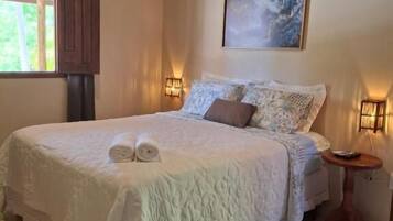 SuĂte 2 com varanda | Rideaux occultants, fer et planche Ă repasser, Wi-Fi gratuit