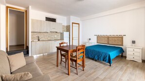 Apartment | Living room - Aria Condizionata e Terrazza Vista Mare (Castelsardo)