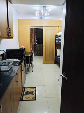 Interior - Gentle Pasay City Apartment for Rent - Perfect Family Getaway Near Mall of Asia (Pasay)