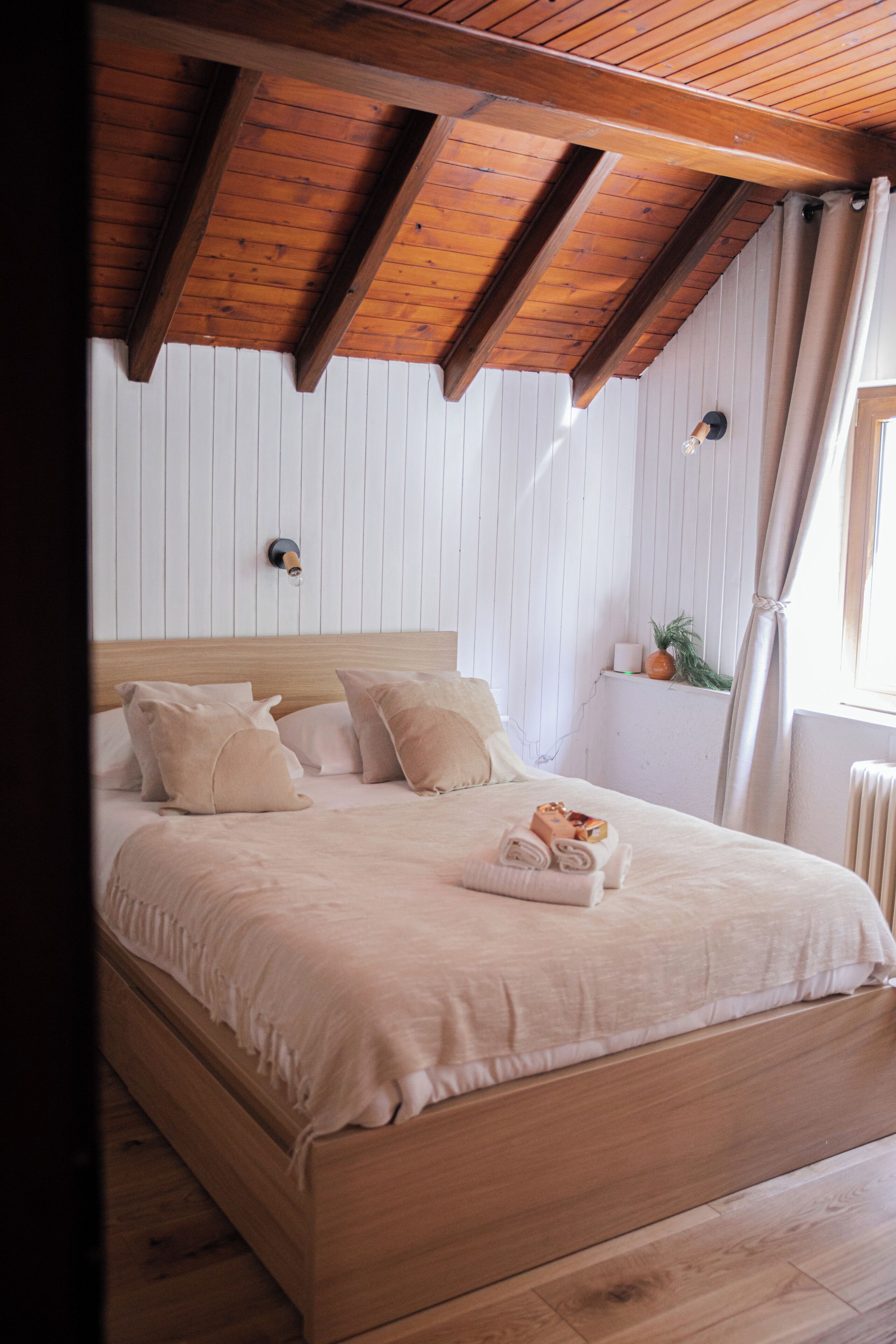 8 dormitorios, tabla de planchar con plancha, wifi y ropa de cama