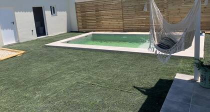 Amplia casa para 6 con piscina