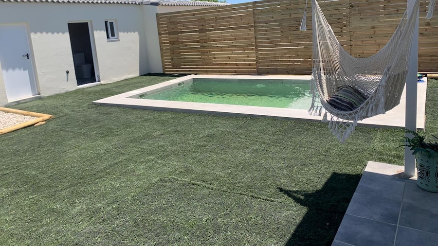 Amplia casa para 6 con piscina