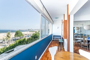 Outdoor dining - Luxury 3bdrs Sea View in Copacabana A 2440/515 (Rio de Janeiro)
