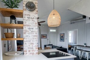 Interior - Charming Historic Duplex in Midtown Galveston (Galveston)