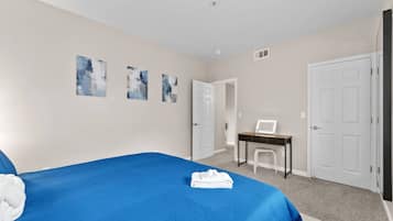 1 bedroom, desk, iron/ironing board, WiFi