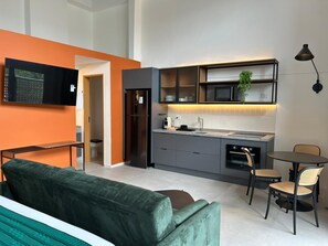 Deluxe Double Room | In-room safe, desk, laptop workspace, soundproofing - Residence X (São Paulo)