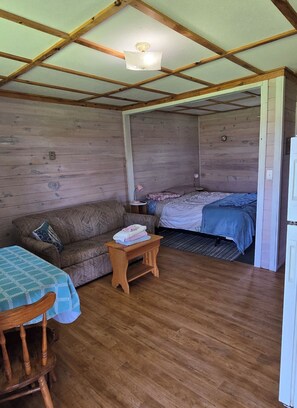 Interior - Suite 9 - Rustic, budget minded queen studio near Cabot Beach Provincial Park (Kensington)