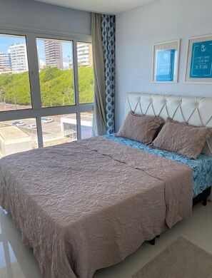 Iron/ironing board, internet, bed sheets