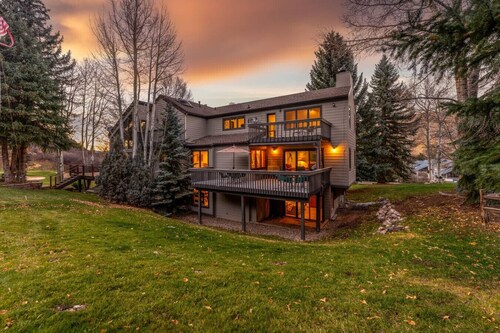 The Alpine Lodge | 4BR on Eagle-Vail Golf Course