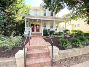 Exterior - Downtown 2-Bed Loft w/ Patio, Pet & Child Friendly (Roanoke)