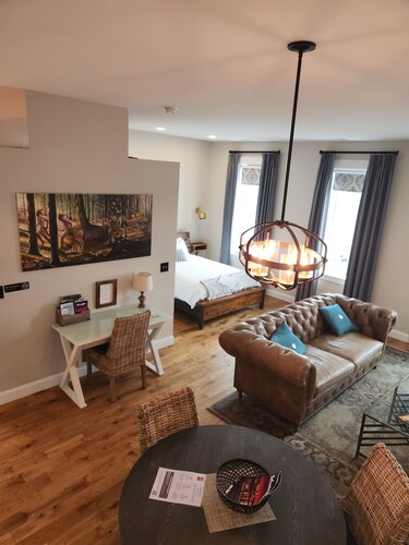 2nd Street Loft - Riverview