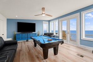 تلفزيون ذكي، كُتُب، ستيريو