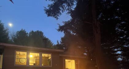 Rustic Cabin Retreat Near Cook Forest – Cozy Getaway for Nature Lovers