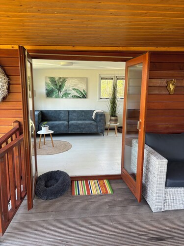 Hundefreundliches Chalet mitten in Wald am Badesee