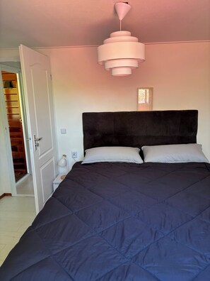 Bügeleisen/Bügelbrett, Reisekinderbett, kostenloses WLAN