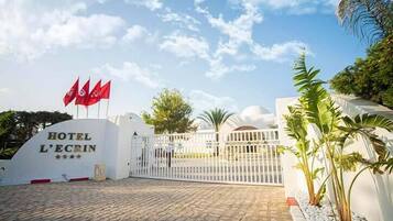 Bagian depan properti