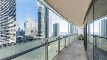 Family Condo | Balcony
