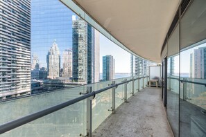 패밀리 콘도 | 발코니