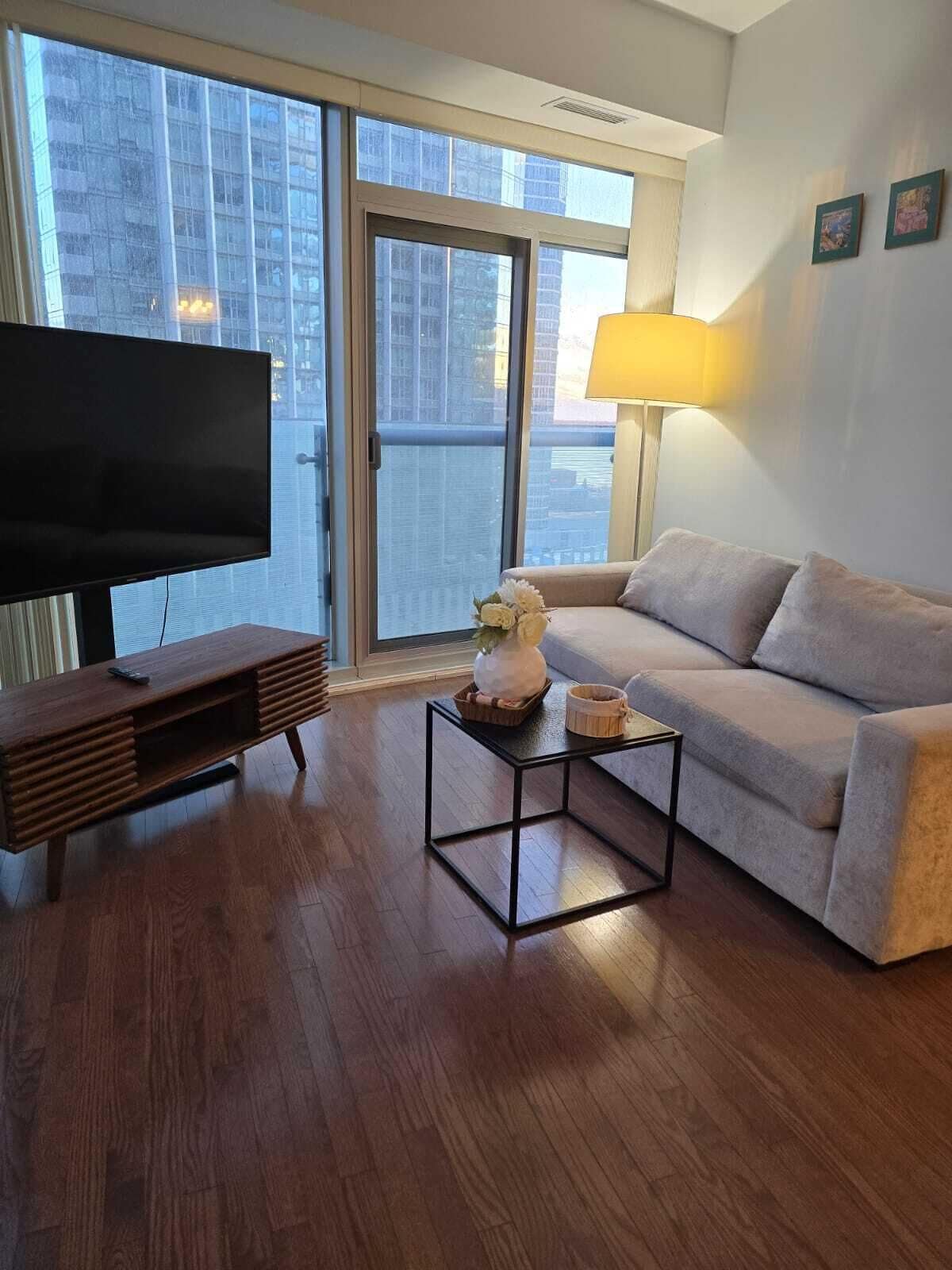 Executive-huoneisto | Oleskelualue | Älytelevisio, Netflix, suoratoistopalvelut