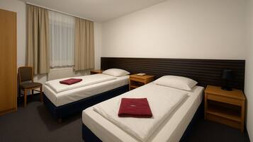 Ropa de cama hipoalergénica y escritorio