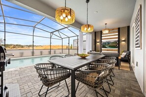 Outdoor dining - 5 BD/ 5.5 BA/ Windsor Cay (15839 CC) (Clermont)