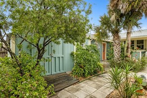 Exterior - 1267 S Fletcher ~ 4 BR House, Walk to the Beach! (Fernandina Beach)