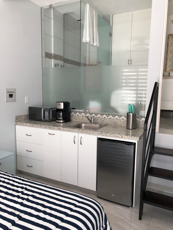 1 bedroom, iron/ironing board, WiFi, bed sheets - Studio Apartment I Full Equipped I Chic and Confort (Cabo San Lucas)