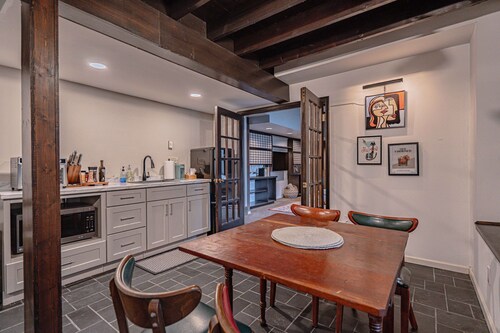 Peaceful 2BR Macungie Twilight Haven, near Bear Creek, King & Queen Beds