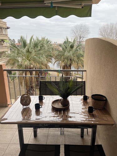 Apartment lake salonique