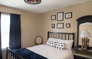 3 bedrooms, WiFi, bed sheets, wheelchair access