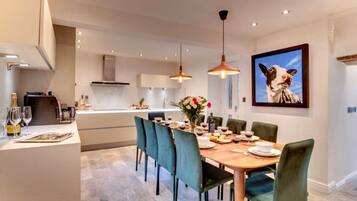 Comfort House, Multiple Beds, Pets Allowed, Garden View | Private kitchen