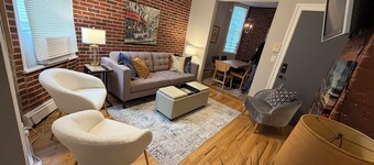 Lovely 2-bedroom condo in Jersey City, 20 minutes to NYC