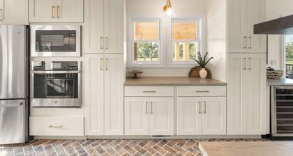 Completely renovated heritage home in the Ozarks Mountain region of SW Missouri.